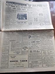 Cumhuriyet Gazetesi - 10 Aralık 1960 - Meclisi halka sevdirmek yazan Nadir Nadi Başmakale - Turhan Feyzioğlu Projesi Komite Çalışmalarında Ön Planda - Topkapı Davası Tanıklarından Biri Hakkında Yalan Şahadetten Takibat Açılmasına Karar Verildi - Yassıada İntibaları Yazan Yaşar Kemal - Örtülü Ödenek Davasında İleri Sürülen İddia Fiyasko Verdi - Cihad Baban  Vasfi Raşit Sevig Ahmet Şükrü Esmer Şahap Gürler fotoğraf - Refik Tulga Belediye Başkan Vekili Olarak Konuştu - emniyet amiri Mahmut Nedim dünkü duruşmada sanıkları itham ediyor fotoğraf - Ankara Üniversitesinin Atfedilen Üyelerle İlgili Kanun Teklifi - 10. Köy Yazan Fakir Baykurt Yazı Dizisi - Kiliselerin Birleştirilmesi İçin Müzakereler Yapılacak - Dünya Tarihini Değiştiren İki Bomba - Resimli Roman Başkasının Günahı Çizen Yves Sayol Yazı Dizisi - Kuran Ve Ezanın Türkçeleştirilmesi - Olimpiyat Köyünde Türk Caddesi  fotoğraf - Galatasaray Takımı Dün İzmir'e Gitti - Fenerbahçe PTT maçı - İstanbulspor Şekerhilal Maçı