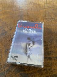 ZÜLFÜ LİVANELİ - GÖKYÜZÜ HERKESİNDİR - KASET