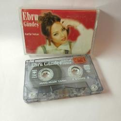 Ebru Gündeş / Kurtlar Sofrası - Kaset