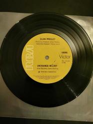 Elvis Presley unchaıned melody  plak 45lik