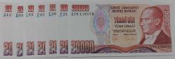 7.EMİSYON 1.TERTİP 20.000 YİRMİ BİN TÜRK LİRASI HARF SIRALI YEDİ ADET ORİJİNAL KAĞIT PARALARDIR BİRİ ÇİLALTI DİĞERLERİ ÇİLDİR ÇOK NADİR