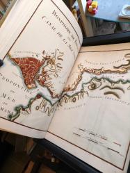 İstanbul'un Tarihine Bir Yolculuk: Nadir Bir Harita Koleksiyonu İstanbul Haritaları 1422-1922 / Maps of Istanbul 1422-1922