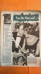 HAYAT HAFTALIK HABER MECMUA, DERGİSİ - ORTA SAYFA POSTER . RUBENS IN YENI PARİS'İN KARARI, BULUNAN BIR ESKİZİ - 16 OCAK 1959 SAYI: 3 SIRA NO: 119 - BRIGITTE BARDOT - SÜREYYA - BARON DIETER VON MALSEN - DON ANTONIO MUNOX - THURN UND TAXIS DÜKÜ - GÜLBENKYAN - TITO - AHMET SUKARNO - HİKMET FERİDUN ES - ŞEVKET RADO - GÜLGÜN PAYRAZ - MARGARIET - ENVER BURÇKIN - MAHİR ÖZERDEM - PERVİN PAR - HAFİZ İHSAN - ÖMER SABRİ (MR TRUMAN) - COFER BORAN - CHURCHILL - STALIN - VICTOR HUGO - W.F. KENYON - L. GASKELL - L. BROMFIELD - S. LEVIS - BADRUN ALTUNA - SEMİRAL BİLBAŞAR - HİKMET ANDAÇ - AYHAN ERER - İBRAHİM ÇAMLI - ÇANLAR ÇALIYOR - DEDİĞİM DEDİK OLUR MU - KIRAATHANE - HALATTAN FOTOĞRAFLAR - YILDIZ YAĞMURU - KUMAŞ DESENLERİ SERGİSİ - JAPONYA’DA YENİ YIL - NOTRE DAME KAMBURU - SİLAHLARA VEDA - GELİN TACI - SABAH YILDIZI - MELİSSA - AŞKTAN DA ÜSTÜN - HER KADIN GİBİ - SENİ SEVMEK KADERİM - HARİKA FİGÜRANLAR - ROMA’LI TERZİ - MONTE CARLO - ST. MORITZ - LONDRA - BRÜKSEL - KAR  - EKSİKSİZ TAM TAKIM 48 SAYFA