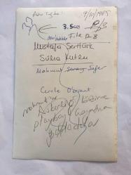 AHU TUĞBA'NIN ESKİ EŞİ SÜHA KUTLU'NUN ORİJİNAL FOTOĞRAFI  - 18 x 12 cm EBADINDA - MUSTAFA SERTTÜRK ve SÜHA KUTLU HATIRA POZU VERİRKEN ÇEKİLMİŞ BİR KARE