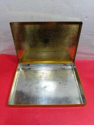 K113----1970'LER GOLD FLAKE TENEKE SİGARA KUTUSU