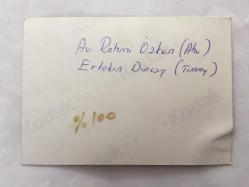 AHU TUĞBA'NIN ORİJİNAL 2'Lİ FOTOĞRAF SETİ  - 12 x 9 cm EBADINDA - AHU TUĞBA, TIMMY ALEJTANIJ İLE EVLENİRKEN NİKAH ŞAHİTLİĞİNİ AVUKAT RAHMİ ÖZKAN YAPTI, BU ÖZEL ANLARDA ÇEKİLMİŞ 2 FARKLI KARE