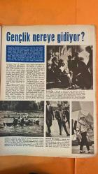 HAYAT HAFTALIK HABER MECMUA, DERGİSİ - SAYI: 42 26 TEMMUZ 1957 SIRA NO: 130 BELINDA LEE - MISHI AUER - LUDMILLA TEHERINA - LINE RENAUD - ŞEVKET RADO - HİKMET FERİDUN ES - İBRAHİM ÇAMLI - SEMİRAL BİLBAŞAR - FİKRET ARIT - AYHAN ERER 23 TEMMUZ 1911 BÜYÜK İSTANBUL YANGINI - DÜNYA GENÇLİĞİ NEREYE GİDİYOR - ACAYİP MAYOLAR - BUZLU LİMONATA - KÜÇÜK CAMİ MİNARESİ - 14 TEMMUZ PARİS KUTLAMALARI - BEKLEYEN YAŞLI HAYVAN - DOĞRU ADAMIN SIKINTISI - HAVADAKİ KIZLAR - KURBAĞA ADAMLAR - SİNEMA KOMEDYENLERİ MÜKAFATI - COURTELINE BÜSTÜ - ÇEKOSLOVAKYA ARKEOLOJİ KAZISI - 9. ASIR KADIN KAFATASI - SAINT GERMAIN DE PRÉS GENÇLİĞİ - İKİNCİ DÜNYA SAVAŞI SONRASI GENÇLİK BUNALIMI - RUDOLPH VALENTINO ETKİSİ - GOETHE WERTHER İNTİHARLARI - AMERİKA VE PARİS GENÇLİK GRUPLAŞMALARI - TİFDRUK MATBAACILIK SANAYİİ AŞ - DOĞAN KARDEŞ YAYINLARI ANONİM ŞİRKETİ  -  EKSİKSİZ TAM TAKIM 48 SAYFA