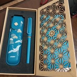 Lamy Al Star Glossy Red Special Edition Dolma Kalem + Notebook - M uç