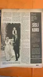 HAYAT HAFTALIK HABER MECMUA, DERGİSİ - ORTA SAYFA POSTER: Galatasaray Futbol Takımın kadrosu: Ayaktakiler (soldan): Ayhan Elmastasoğlu. Uğur Köken (kap. tan). Olcay Başarır, Nihat Akbay. Tuncay Temeller, Yasin Ozdenak, Suphi Soylu, Metin Kurt, Gökmen Ordenak. Oturanlar (soldan): Masör Rza. Savas Yarbay, Cengiz Erkazan, Bülent Önder, Teknik Direktör Coskun Ozarı, Ergun Acuner. Aydın Günes, Mehmet Oğuz ve Ahmet Akkus. FOTOGRAF: ATILAY GOLEN - SAYI: 26 24 HAZİRAN 1971 SIRA NO: 768 ASUMAN TUĞBERK – ŞEVKET RADO – HİKMET FERİDUN ES – ÇETİN EMEC – ELIZABETH II – RICHARD NIXON – PAT NIXON – PODGORNI – BAUDOUIN – FREDERIK – SARAGAT – GNAGI – HIROHITO – SABAH EL SALAM – GUSTAV ADOLF – GEORGES ZOITAKIS – JULIANA – COCO CHANEL – OSCAR WILDE – G. LE BON – MARQUISE DE CHATELET – MALLARMÉ – NIETZSCHE – BOVEE – LEGRAND – MARIE – FİLİZ AKIN – FİKRET HAKAN – SUNA SELEN – SADRİ ALIŞIK GALATASARAY ŞAMPİYONLUK ALBÜMÜ – ASUMAN TUĞBERK FOTOĞRAFI – POSTA PULUNDAKİ KİŞİ ATATÜRK   -  EKSİKSİZ TAM TAKIM 48 SAYFA