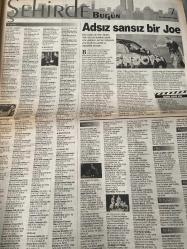 HÜRRİYET İSTANBUL GAZETESİ DOĞUM GÜNÜ HEDİYESİ -29 OCAK 1999-Latif Demirci - Melih Zülfüoğlu - Nihat Güzeldere - Hümeyra Gürpınar - Melih Kibar - Müjdat Gezen - Rıfat Ilgaz - Barış Dinçel - Necdet Mahfi Ayral - İlhan Daner - Erdoğan Tuncel - İtri Koşar - Şevket Çoruh - Kaan Tiner - Lale Oraloglu - Ceren Erginsoy - Günay Karacaoğlu - Caner Güler - Demet Akbağ - Zerrin Sümer - Sinan Bengier - Salih Kalyon - Bican Günalan - Şebnem Sönmez - Gürdal Tosun - Serhat Özcan - Figen Evren - Neslihan Yeldan - Can Kahraman - Caner Alkaya - Celal Tak - Deniz Özerman - Vural Çelik - Handan Güngör - Işık Düzen - Nusret Karakuş - Nedret Güvenç - Toron Karacaoğlu - Dilek Türker - Ertan Saban - Gözde Erol - Arda Esen - Haluk Yüce - Ayla Algan - Cüneyt Türel - Metin Belgin - Erkan Sever - Aylin Kılınç - Ferhan Şensoy - Ali Poyrazoğlu - Sadri Alışık - Selim Naşit - Ayşe Güvenç - Alanur Özalp - Mehmet Ali Erbil - Fuat Çingiler - Gülriz - Bedri Baykam - Ayten Öğeçker - Nilgün Belgün - Haluk Bilginer - Ebru C