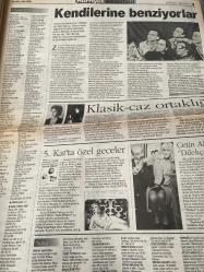 HÜRRİYET İSTANBUL GAZETESİ DOĞUM GÜNÜ HEDİYESİ -29 OCAK 1999-Latif Demirci - Melih Zülfüoğlu - Nihat Güzeldere - Hümeyra Gürpınar - Melih Kibar - Müjdat Gezen - Rıfat Ilgaz - Barış Dinçel - Necdet Mahfi Ayral - İlhan Daner - Erdoğan Tuncel - İtri Koşar - Şevket Çoruh - Kaan Tiner - Lale Oraloglu - Ceren Erginsoy - Günay Karacaoğlu - Caner Güler - Demet Akbağ - Zerrin Sümer - Sinan Bengier - Salih Kalyon - Bican Günalan - Şebnem Sönmez - Gürdal Tosun - Serhat Özcan - Figen Evren - Neslihan Yeldan - Can Kahraman - Caner Alkaya - Celal Tak - Deniz Özerman - Vural Çelik - Handan Güngör - Işık Düzen - Nusret Karakuş - Nedret Güvenç - Toron Karacaoğlu - Dilek Türker - Ertan Saban - Gözde Erol - Arda Esen - Haluk Yüce - Ayla Algan - Cüneyt Türel - Metin Belgin - Erkan Sever - Aylin Kılınç - Ferhan Şensoy - Ali Poyrazoğlu - Sadri Alışık - Selim Naşit - Ayşe Güvenç - Alanur Özalp - Mehmet Ali Erbil - Fuat Çingiler - Gülriz - Bedri Baykam - Ayten Öğeçker - Nilgün Belgün - Haluk Bilginer - Ebru C