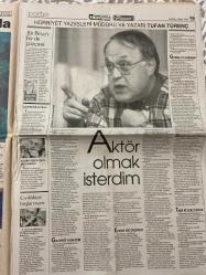 HÜRRİYET GAZETESİ DOĞUM GÜNÜ HEDİYESİ -2 MART 1997-Zeynep Uludağ-Ayşe Arman-Ertuğrul Bağcıoğlu-Nalan Türkeli-Leyla İpekçi-Serdar Turgut-Ayşe Özek Karasu-Edwin Bustillos-Ndykoro Amhohi-Albene Simenova-Bill Ballantine-Nilhan Sesalan-Cengiz Yüzsever-Zeynep Güven-Gülden Aydın-Tufan Türenç-Uğur Cebeci-Oral Kargılı-Faik Kaptan-Tolga Özbek-Hulki Cevizoğlu-Gazeteci Yasemin Dalkılıç  Ben Zeynep Uludağ üzgünüm-Karpuzdan çok kitabı satıyor-Uygun bir çift misiniz-Tiyatronun sevgili namazı-Yalnız Savaşçı-Ucuz Roman-Yazlık Saklambaç-Savaşçı Prenses-Koç’un anısına-Meltem Cumbul Show-Sonuçsuz tartışma-Peki çocuklar ne olacak-Doğa savaşçıları-Kuğu Gölü 120 yaşında-Demirle ahşap birleşti-Heykel sergisi oldu-Aktör olmak isterdim-Atatürk Havalimanı’na paralel pist yapılacak-Yeni hostes üniformaları-Havacılık cenneti-Yaşanmış hayat hikayeleri-Fındığı cevizden çok seviyor 	21.	Yüzyıla Girerken-Renkler-Kokpit-Yolcu Hattı-Gazeteci’nin İtirafı-Portrenin Ardından-Pazar 97