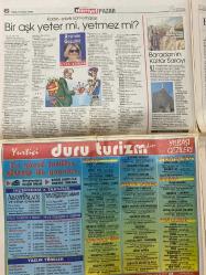 HÜRRİYET GAZETESİ DOĞUM GÜNÜ HEDİYESİ -5 KASIM 1995-Albert Einstein-Prenses Diana-Grace Kelly-Rock Hudson-Lenin-Mao-Tuğrul Savkay-Hadi Uluengin-Kevin Costner-Dennis Hopper-Jeanne Tripplehorn-Tina Majorino-Dean Semler-Theo Angelopoulos-Harvey Keitel-Maia Morgenstern-Erland Josephson-Will Stillman-Taylor Nichols-Chris Eigeman-Tushka Bergen-Mira Sorvino-Jane Sibbett-Nuria Bada-Matthew Géczy-John Thomas-Allan Harris-Ayşe Karasu-Ayla Erduran-Fehmi Sırrı Süreyya Serdengeçti-Süleyman Sarılar-Hayrettin Karateke-Korhan Karaoysal-Kenan Onuk-Fatoş Karahasan-Eray Karasu-Sedef Erken-Tuğrul Eryılmaz-Ertuğrul Özkök-Sevim Gözay-Berna Gençalp-Ercüment Aksoy-Sezin İnalpulat-Erdal Çelik  Yanlışlıklar komedyası-Bir Akdeniz Esintisi-Bir popoya tav oldular-Meğerse Küba’da kriz yokmuş-Ulis’in Bakışı-Su Dünyası Waterworld-Barselona Barselona-Üç ahbap çavuş CRR’de-Besteler zayıf-Kadın erkek-Kıram kırama-Çırağan’da yanlışlıklar bir gece-Karikatürsüz surat-Yorumsuz haberler-Kentin dışında ama yanıbaşında-Yeni ma