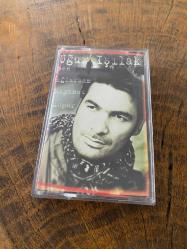 UĞUR IŞILAK - BEN AĞLARSAM KIYAMET KOPAR - KASET
