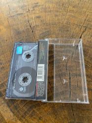 UĞUR IŞILAK - BEN AĞLARSAM KIYAMET KOPAR - KASET