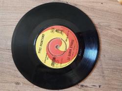 Le Gamin D'Paris Les Feuilles Mortes Yves Montand