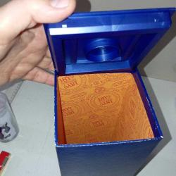 Chivas Regal 18 kutusu. Şişe yok