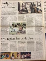 CUMHURİYET PAZAR GAZETESİ DOĞUM GÜNÜ HEDİYESİ- 1 MART 2009-Recep Tayyip Erdoğan-Sevda Binici-Orhan Kurtulda-Orhan Aydın-Ataol Behramoğlu-Nuri Çolakoğlu-Mete Tapan-Murat Tabanlıoğlu-Eyüp Muhçu-Gamze Erbil-Şirin Güven-Zuhal Aytolun-Maria Callas-Alfonso Signorini-Ali Deniz Uslu-Nil Karaibrahimgil-Deniz Yavuzyiğit-Ümit Ünal-Deniz Öztoklar-Uğur Hüküm-Ataol Behramoğlu-Erdinç Utku-Sabha Tekand-Ahmet Arpad-Osman Ikiz-Selçuk Erez-Vedat Arık-Aziz Nesin-Hüseyin Baş-Mustafa Çakır-Deniz Yavuzyiğit-Deniz Ülke Arıboğan-Şebnem Top-Zehra Çelenk-Levent Korkut  Tayyip Bey bu binayı sevmiyor-Skandallarla dolu bir hayat-Sıra dışı bir ilah: Maria Callas-Nil’in kıyısına yolculuk-Avrupa’da bir hayalet kol geziyor-Ormandaki inatçı adam-Trollhattan yasta-Maria Callas: Duyarlı gururlu ve kırılgan ilah-Paralara ne resmi?-Aziz Nesin sahnesi yok sayılıyor-Sanatçılar kaygılı-Herkes sanattan yana ama-AKP’nin kültürden anladığı para…-Rant peşindeler demek yanlış…-Gölgəsiz bir film-Sivil toplum her yerde olsun diye–