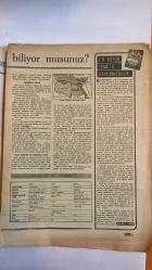 HAYAT HAFTALIK HABER MECMUA, DERGİSİ - ORTA SAYFA POSTER : SIRA NO: 762 TARİH: MAYIS 1971 SAYI: 20  TÜRKAN ŞORAY - EROL DERNEK - HASAN KUDAR - PALOMA PICASSO - PABLO PICASSO - FRANÇOISE GILLOT - DR. SALK - ENVER SEDAT - ALİ SABRİ - ALBAY KADDAFİ - HAFIZ EL ESAT  MANÇALI ADAM DON KİŞOT - VERGİ REKORTMENİ - PICASSO İMZASI ARTIK ÇANTALARA DÜŞTÜ - ÜÇLÜ YÖNETİM VE KOMÜNİSTE ÖLÜM - SAYILARLA YENİ ARAP FEDERASYONU - EN BÜYÜK NİMETE KAVUŞMUŞKEN - ENVER SEDAT - KADDAFİ - HAFIZ EL ESAT - ABDÜLHALİM KADAM - KRAL İDRİS - SERVANTES - SANSO PANÇA - VALİ - ALDONZA - DULSINEA - ANTONIA - EDİBE DOLU KIRDAR - MEHMET SÜRENKÖK  HAYAT LİSELERARASI SATRANÇ TURNUVASI - YILIN EN GÜZEL FOTOĞRAFINI SEÇİYOR - KÂĞIT ÜZERİNDE DOĞAN YENİ ÜLKE - ARAP USULÜ KUTLAMA - OLGUN AĞABEY DİK KAFALI KARDEŞ - KOĞUŞ KANUNU - DON KİSOT SAHNEDE - HAYALİ ŞATO VE GÜZEL DULSINEA - HANDA KARŞILAMA - ENGİZİSYON KURBANLARI - DEVLERLE KARŞI KARŞIYA - AİLENİN TELAŞI - DON KİSOT AYNALI ŞÖVALYE’YE KARŞI -  EKSİKSİZ TAM TAKIM 48 SAYFA