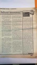 HAYAT HAFTALIK HABER MECMUA, DERGİSİ - ORTA SAYFA POSTER : Hamag 1906- MİMOZALI Hayat 24 KADIN - SIRA NO: 796 TARİH: 26 OCAK 1972 SAYI: 2  SIMLA KANTARCI - BAHAR ERDENİZ - ŞEVKET RADO - HİKMET FERİDUN ES - ÇETİN EMEC - CH. BAUDELAIRE - A. SAMAIN - PASTEUR - DIDEROT - EINSTEIN - KONTES DE GENLIS - VOLTAIRE - OSCAR WILDE - K. MANSFIELD - BOSSUET - CALDERON - ŞEVKET HIFZI - AHMET HAŞİM - ZÜLFİKAR ALİ BUTTO  HAYAT OKUYUCULARINA YENİ YIL ARMAĞANI: 4 MURAT OTOMOBİLİ VE 32 PHILIPS TELEVİZYONU - KUPON VE ÇEKİLİŞ DUYURUSU - DÜŞÜNCELER SÖZLÜĞÜ: ŞAŞKINLIK, ŞEHVET, ŞEKİL, SEVK, ŞEY, ŞEYTAN - ZÜLFİKAR ALİ BUTTO’NUN İKİ SALONLU SİYASİ PORTRESİ - AHMET HAŞİM’DEN SADELEŞTİRİLMİŞ ŞİİR: KIŞ - HİKMET ONAT’IN “MAVNALAR” TABLOSU - ŞEVKET RADO’DAN ALMANYA GÖZLEMLERİ - TÜRK İŞÇİLERİNİN YAŞAM ALANI OLARAK ALMANYA - İKİNCİ DÜNYA SAVAŞI SONRASI ALMANYA’NIN YÜKSELİŞİ -  EKSİKSİZ TAM TAKIM 48 SAYFA