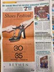 HÜRRİYET CUMARTESİ GAZETESİ DOĞUM GÜNÜ HEDİYESİ- 3 HAZİRAN 2017 -Baktığım gazetelerde gördüğüm isimler ve başlıklar:  Muazzez Ersoy - Şenol Kolcuoğlu - Hakan Gence - Bülent Ersoy - Doğan Hızlan - Ahmet Özkan - Mehmet Ali Birand - Pınar Aylin - Bahar Çuhadar - Güliz Arslan - Aslı Barış - Ayşe Arman - Özlem Karakurt - Mahalle baskısına aldırış etmem - Yeri geldiğinde o mahalleye kafa tutmasını da bilirim - Nostalji albümü annemin fikriydi - Allah’a şükürler olsun henüz buruşmadım - Bir ütopyanın gerçekleşmesi - Hayat belki de işaretleri doğru toplama oyunudur - Küçük bir Türkiye öyküsü - Dijital renklerin dünyası - Mücevher takmak heyecan veriyor - Güçlü olmak gücü olan birinin kollarına sığınmaktan daha güzel - Özlem’in aşk sözlüğü - Hürriyet Cumartesi - Her çocuk Messi olmak ister - İstanbul - Ramazan iftar keyfiniz şarap sosyal emanete - O kırmızı kutuyu almakta seksi bir şey var - Medya - Ekranlarda tekrar Lynch zamanı - Söyleşi - Nostalji kraliçeliğinden kebap patroniçeliğine -