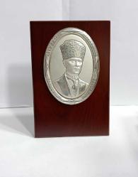 MUSTAFA KEMAL ATATÜRK KALPAKLI GÜMÜŞ RÖLYEF BÜSTLÜ PLAKET