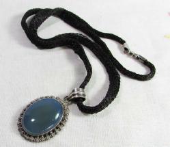 925 ayar BüYüK AKİK TAŞ UçLu GÜMÜŞ KOLYE.........