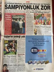 SABAH GAZETESİ DOĞUM GÜNÜ HEDİYESİ - 9 EKİM 2000 - TAM TAKIM 36 SAYFADIR -Kara çarşafa onur plaketi-Yavuz Donat-Süleyman Canan-Selahattin Duman-Hülya Avşar-Havel’den AB mesajları-Kör dalton gözcü olursa-2001 baharının cesur kadını Laura Biagiotti-Rauf Tamer-Fenerbahçeli Moshoeu-Dünya kulübü Fenerbahçe-Mustafa Denizli-Aslan’ın yedeği yok-Emre Belözoğlu riske girmiyor-Milli Takım’ın hocası Şenol Güneş’e göre Azerbaycan’ı yenmek şart-Ogün-Tayfur-Hasan Şaş-Erman Toroğlu-Cüneyt tanman-Ziya Şengül-Şanlı Sarıalioğlu-Beşiktaş iki şampiyonluğunun peşinde-Sergen Yalçın Beşiktaş maçında oynayacak-Scala-Antep Kombassan önünde galibiyeti son 5 dakikada kaçırdı-Savunma dizisi-Özlem Yıldız-Hakan Ural-Gökşen yılmazel-Abdullah Aksel-Fidyeci katile idam-Ünlü terörist Çakal Carlos kendini dine verdi-‘Otel ayısı’ Mustafa Taşar’ı zengin etti-Müşerref Canan-Tunceli artık özgür-Kamer genç-Mehmet Nalbantoğlu-Yer gök Ferrari-Michael Schumacher şampiyon-Hamza yerlikaya-Derya Büyükuncu-Şeref eroğlu-Harun Doğan-