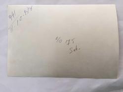 TEKİN AKMANSOY'UN ORİJİNAL FOTOĞRAFI - 18 x  12 cm EBADINDA - TEKİN AKMANSOY, EŞİ MERAL AKMANSOY ve KIZLARI ARZU İLE BİR MEKANDA YEMEK YERKEN ÇEKİLMİŞ BİR KARE