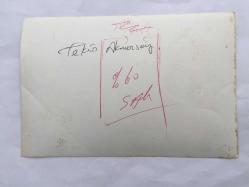 TEKİN AKMANSOY'UN ORİJİNAL FOTOĞRAFI - 18 x  12 cm EBADINDA - TEKİN AKMANSOY ve EŞİ MERAL AKMANSOY BİR MEKANDA YEMEK YERKEN ÇEKİLMİŞ BİR KARE