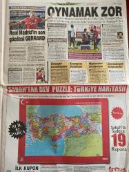 SABAH GAZETESİ DOĞUM GÜNÜ HEDİYESİ - 25 EKİM 2009 - TAM TAKIM 40 SAYFADIR - Türkiye derbiyi kilitlendi-eve dönüşe ara verildi-Recep Tayyip Erdoğan-Emine Erdoğan-uslanmayan nakilci Dr. Yusuf Sönmez-Mehmet barlas-A gribinde ilk ölüm Ankara’da-İsrailli model Rafaeli-hande Ataizi-Eda taşpınar-Necip Uysal-Nihat Kahveci-Rıza Çalımbay-Yıldırım Demirören-Ömer Üründül-Fatih Doğan-Beşiktaş Eskişehir engelini açtı-Ali gültiken-Mustafa Denizli-Mustafa Denizli’ye taciz-Bursa’nın zirve yürüyüşü-Sok-Ferrari-İbrahim Üzülmez-Rüştü reçber-forvete Kazım-Dani Güiza-Elano’lu start-Aziz Yıldırım-Mehmet helvacı-Adnan Polat-İstanbul derbisi-gürcan bilgiç-Levent Tüzemen-Rijkaard-Daum-Beşiktaş cola Turka-Felipe Scolari-Ludovic Giuly-Grampus eight-Real Madrid’in son gözdesi Gerard-Trabzonspor’da Tayfun Cora-Arkasspor-Hidayet Türkoğlu’nun ayağı burkuldu-Ayşe Özyılmazel-Donald Trump‘ın kızı Ivanka-30 milyon $’a düğün -ag gribi Türkiye’de ilk kez can aldı-fuhuştan vazgeçti yaktılar-Savaş Ay-Oktay Kaynarca-Şener Şen