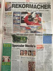 SABAH GAZETESİ DOĞUM GÜNÜ HEDİYESİ - 13 EYLÜL 2002 - TAM TAKIM 36 SAYFADIR -Zühtü İbiş-Sakıp Sabancı-Hulusi Turgut-Bülent Ecevit-Mesut Yılmaz-Ahmet Necdet Sezer-İsmail Cem-Tuncay Özkan-Selim Kanat-Devlet Bahçeli-Nazım Ekren-Hüsamettin Özkan-Turgut Özal-Harun Tan-Ebru Şallı-Hikmet Uluğbay-Bayram Meral-Ali Şen-Aziz Yıldırım-Deniz Derinsu-Werner Lorant-Recep Tayyip Erdoğan-Selçuk Yula-Metin Tokat-Serra Demirkol-Michael Schumacher-Juan Manuel Fangio-Cüneyt E. Koryürek-Elvan Abeylegesse-Erol Kaynar-Tümer Metin-Pascal Nouma-Kevin Nolan-Sir Alex Ferguson-Nihat Kahveci-Özkan Sümer-Şansal Büyüka  11 Eylül’ün Türk yetimi-O anlatacak siz bir solukta okuyacaksınız-Zoraki demokrat-Ecevit de ‘Baraj yüksek’ dedi-Nisan’la başladı Aralık’a razı-Seçime ilişme uyarısı yaptı-Hükümetten kaygılıyım-Övgüye ağır ceza-Bu kez eşine poz verdi-Bayan bakan Gülek evlendi-Bush’tan Irak’a son ültimatom-Fenerbahçe’yi kemiren kavga-Fener’e çifte şok-Kulübede servet-Metin Tokat çok güzel örnek oldu-Öncelik statta-MHK fo