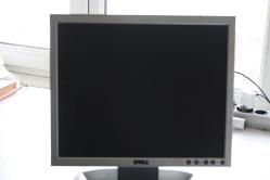 DELL 17 İNÇ MONİTÖR  ARIZALI  (İSİMSİZ DEMİR RAF