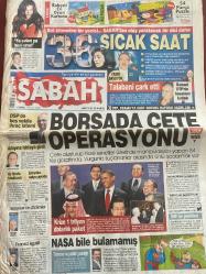 SABAH GAZETESİ DOĞUM GÜNÜ HEDİYESİ - 3 NİSAN 2009 - TAM TAKIM 40 SAYFADIR -Barack Obama-Recep Tayyip Erdoğan-Hatip Dicle-Leyla Zana-Celal Talabani-Mesut Barzani-Brad Pitt-Mehmet Barlas-Mehmet Şimşek-Ahmet Çakar-Ali Gültiken-İskender Günen-Fatih Terim-Levent Tüzemen-Mert Alas-Şebnem Schaeffer-Orhan Yurtseven-Hülya Koçyiğit-Nevra Serezli-Türkan Şoray-Fatma Girik-Engin Ardıç-Murat Savaş-Hüseyin Çulhalı-Orhan Uğuroğlu-Savaş Ay-Perihan Korkmaz  Borsada çete operasyonu-Biz mucize severiz-Hatalı varsa benim-Yerli ‘Altın Kızlar’ eğlenceye başladı-Sevgili olma vaadiyle mobil dolandırıcılık-Milli maç dönüşü trafik kazası: 4 ölü-‘Sahte para basmayı cezaevinde öğrendim’-Tırtıl ayağa kalktı, G-20’den 1.1 trilyon $’lık paket çıktı-Obama’nın ‘canavarı’ Londra’ya dert oldu-Protokol iptal first lady kraliçeye sarıldı-Mali sistem için erken uyarı mekanizması  Süpermarket-Çizgi Cengiz