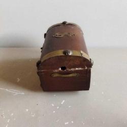 İs bankasi Ahşap Sandık Kumbara