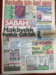 SABAH GAZETESİ DOĞUM GÜNÜ HEDİYESİ - 22 OCAK 1993- TAM TAKIM 22 SAYFADIR - Zafer Mutlu - Giray - Altınkay - Güngör Mengi - Güneri Cıvaoğlu - Hasan Cemal - Salih Memecan - Teoman Örnek - Hıncal Uluç - Süleyman Rodop - Yılmaz Özdil - Rıza - Feridun Niğdelioğlu - Milne - Murat Devecı - Güngör Mengi - Turgut Özal - Zeynep Özal - Adnan Güngör - Süleyman Demirel - Esad - Mesut Yılmaz - Necati Özçelik - Olay Tan  Haklıydık haklı çıktık - ANAP’ta şok - Vatandan mektup var - Annem melek değil şeytandı - Hepburn kansere yenildi - İngiliz tek eşi hayatı seviyor - Sağlığınız ve Siz - Veteriner asım - Galatasaray’da parola 5.5.5 - Seba’dan Milne’ye destek - Soba faciası 6 ölü - Amerika’ya protesto - İETT şoförü tarihi eser kaçakçısı çıktı - Özallar’ın en mutlu gecesi - TIR’cıları Demirel kurtardı  Bizimcity - Salih Memecan - SizinKiler - Salih Memecan-Bill Clinton-Saddam Hüseyin-Sedat Sertoğlu-Nizamettin Vezioğlu-Abdullah Turhan-Murat Kürüz-Mustafa Yalçın-Aydın Esen-Suat Yalaz-Zafer Mutlu-Altan Öym