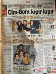 SABAH GAZETESİ DOĞUM GÜNÜ HEDİYESİ - 26 ARALIK 1998 -TAM TAKIM 42 SAYFADIR -emniyette Şok-Hüseyin uzun-Sibel Can-Berna Yılmaz-Hamdiye kapan-Selahattin Duman-Erez liderlere ulusal uzlaşma hükümeti modeli götüreceğini ve pazarlık yapmayacağını söyledi-Salih Mem Can-beni Çaykur-Pamela Anderson-Rauf Tamer-cimbom kıpır kıpır-Faruk Süren-Fatih Terim-Fenerbahçe bu sene lider gelecek yılda öyle gider-Aziz Yıldırım-Ümit Özat-Köksal Özbek-Hakan Şükür-Hakan Şükür-Popescu-Toshack’la çok zor-Süleyman Sebal şampiyon olmak zorundayız-Zekeriya Alp-ligimizde deplasman fobisi ortadan kalktı-Fener şampiyon-amokachi ye para yok-Hagi-gündüz kaptanoğlu-Recep Yazıcı-Trabzon icra yolunda-Mehmet Ali Yılmaz-futbolda 1998-İbrahim Tatlıses-Sakıp Sabancı-Sezen Aksu-Berna Laçin-Ali Öztürk-Gülşen Yüksel-basri karadayı-kanlı soygun-Yaşar Öz-Zülfü Livaneli-Şener Şen-Çetin Altan-Ünal ersözlü-tuğrul Mataracı-Sibel Canna vergi şoku-dört ayda 26 kg verdi Zerrin Özer-yeni yılınız kutlu olsun-ipek ongun-İsmet İnönü-Serpil Y