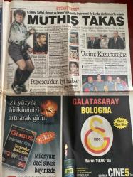 SABAH GAZETESİ DOĞUM GÜNÜ HEDİYESİ - 8 ARALIK 1999 -TAM TAKIM 34 SAYFADIR -Hatipoğlu-Haşim Kılıç-Cakıcı-Gençay Güçlü-Natali-Rauf Tamer-Ahmet Vardar-Salih Memecan-Serdar-Saffet-Osman-Bruno-Terim-Vedat-Popescu-Mustafa Sarıgül-Süreyya Serdengeçti-Sergen-Alpay-Zeman-Hüsnü Çil-Bahçeli-Demirel-Türkeş-Cevat Ayhan-Livaneli-Tülin Şahin-Faziletli vekile meydan dayağı-Başkent’i şok eden seçim-Türkiye’nin sabrı taştı-Aşiret cezaevi koğuşunu yaktı-Kartal yuvasında-Atina yumuşuyor-Küçük Baba’nın elleri titredi-Natali çok can yakacak-Fener’e büyük gözaltı-Başarı yetmez-Müthiş takas-Terim kazanacağız-Popescu’dan iyi haber-Şeker gibi kura-Sergen’in ipi çekildi-Sergen bombaladı-Alpay ben de giderim-Türkiye’de kapılar kapalı-Hedef saptırma-Bahçeli’den salvo-Bahçeli neye kızdı-Terörist başı idam edilmeli-İnsaf edin biraz-Prefabrikler çok edepsiz-Yeni Cindy’miz podyumda bayıldı-Müteahhitler Metris size ders olmadı mı-Livaneli unutulmayanlar-Bizimcity-Sizinkiler-Fatih Sultan Mehmet yine İstanbulda-Cihat Mat