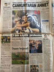 SABAH GAZETESİ DOĞUM GÜNÜ HEDİYESİ - 16 AĞUSTOS 1999 -TAM TAKIM 38 SAYFADIR -Yavuz Donat-Selahattin Duman-İsa Göksugüzel-Fami eren-Aysel çerçioğlu-necmettin erbakan-Ali coşkun-cemil çiçek-Abdullah gül-Atina NATO’yu satmış-Amele Pazarı-TSK sert uyarı-Faruk Diril-Yusuf Adalı-hülya Avşar-deniz altında 24 saat-Yusuf Gürsoy-pompalı dehşeti-Rumlardan prense taciz-prens Charles-marcio taktiği-İskender-erman toroğlu-Mehmet Ali Yılmaz-Hagi-Kadir Çetin çalı-Hakan Şükür-Avni aker’de izdiham-Erol Ersoy’a herkes kızdı-başkent’te golsüz gece-yeni lider Gençlerbirliği-Rıdvan Dilmen’e protesto-Ostenstad sınıfı geçti-cankurtaran Ahmet Dursun-3000 kişilik protesto-Beşiktaş Çarşı grubu mezarda şampiyonluğa hayır-İlker Ateş-ölüm makinesi-Eniac Pennsylvania Üniversitesi-Douglas ile jones evlilik yolunca-Murat Birsel-Coşkun Kırca-Bill Clinton-Şükrü Kızılot-Can Ataklı-Ahmet Vardar-Nizamettin Veziroğlu-Abdullah Turhan-Patrick McDonnell-Mort Walker-Dick Browne-Tom Armstrong-Erbakan faktörü-Ne genel grevi-Clint
