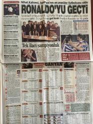 SABAH GAZETESİ DOĞUM GÜNÜ HEDİYESİ - 22 NİSAN 2003 -TAM TAKIM 32 SAYFADIR -Muharrem Sarıkaya-Osman Ertuğrul-Aslı Aydıntaşbaş-Bülent Cankurt-Yavuz Donat-Ersun Yanal-Ortega-Yusuf-Ümit-El Saka-Marcos-Rüştü-Ömer Üründül-Fatih Terim-Lucescu-Ronaldo-Hıncal Uluç-Pascal Nouma-Sergen-Yıldırım Demirören-Ahmet Dursun-Ahmet Şahin-Levent Bıçakcı-Nihat Kahveci-Raul-Ronaldo-Ercan Korkmaz-Ergin Aslan-Kazım Kanat-Volkan Glatt-Ali Lukunku-Cordoba-Okan  Bir SABAH çok şeyi değiştirir-Her kente bir başbakan-Türkiye’nin tam zamanı-Yerel ve yerinden-Ortadoğu karışacak-Sakız kralının eşi kolunda bir servet taşıyor-KKTC’de duvar 30 yıl sonra yıkıldı-Yanal imzaladı-Sambacı operasyonu-Lucescu’nun asıl sıkıntısı forvette-Yanlışların faturası-Ya Nouma ya Beşiktaş-Bir siyah bir beyaz-Pascal Nouma’ya kızmıyorum-Kendimi kaybettim-Ahmet haddini aşmış-Ronaldo’yu geçti-Tek ilacı şampiyonluk-Lukunku’dan şov  Biznicity içinde yönetmek geçer-Salih Memecan Karikatürü-Bülent Cankurt-Merve Güney-Aysugül Toplusoy-Neslihan Tüfe