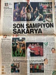 SABAH GAZETESİ DOĞUM GÜNÜ HEDİYESİ - 29 MAYIS 1998 -TAM TAKIM 36 SAYFADIR -Akın Birdal-Berina Yılmaz-Nurdan Behrend-Salih Memecan-Halim Çorbalı-Selahattin Duman-Hasan Cemal-Hakan Şükür-Arif-Suat-Vedat-Tugay-Volkan-Feti-Janny-Scala-Toshack-Suker-Sergio-Oktay-Mutlu-Rahim-Erkan-Lokas-Haydar Tanışan-Erman Toroğlu-Rıdvan Yelekçi-Lokman-Dağdeviren-Lokas Ates-Sefer Zengin-Hanım Çiftçi-Fatma Tatar-Meral Selma Karaca-Serin Toydiyoz-Güngör Mengi  “Cep”te keklik-Kağıt gibi-Kocasından çok seviliyor-Sahte şeyh-Rusya’dan IMF’ye imdat çağrısı-Türk-Rus ilişkileri-Doruklarda gezerim-GS’de iç huzur-Fener dikkat Sergio kart hastası-Son şampiyon Sakarya-Adapazarı uyumadı-Nasipsiz boğa-Öldüren fedakarlık-3 bilezik için-Tedavi paramı bulun-Acı kadının adalet isyanı-Fato hakim karşısında  Bizimcity-Salih Memecan Karikatür— Türk rus ilişkileri-Hasan Cemal-emekliye Kasım müjdesi-Halk onu çok seviyor-Mesut Yılmaz-tilbe’te yedi yıl-Titanic -ch tuhaf soruşturma-ses tiyatrosu-ferhanşensoy-Orhan Gencebay-prestige s
