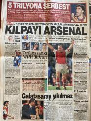 SABAH GAZETESİ DOĞUM GÜNÜ HEDİYESİ - 9 MAYIS  2000 -20 SAYFADIR -Uğur Mumcu-Yavuz Donat-Güngör Mengi-Murat Yetkin-Ecevit-Mesut Yılmaz-Sezer-Güldal Mumcu-Erman Toroğlu-Alaattin Çakıcı-Mükemmel Selçuk-Mustafa Bingöl-Bayram Özarslan-Hikmet Zembil  Böyle öldürdük-Suikastı çözen beyin-Baba’nın kara listesi-Nurseli’ye haciz geldi-Bahtsız Marcio-Zola’nın yanına iki İtalyan daha-Rüştü istifa etti-Yabancılarda Denizli paniği-5 trilyona serbest-Kılpayı Arsenal-Galatasaray yıkılmaz-Yollar İran’a çıkıyor-Mumcu’nun katilleri gerçekten yakalanmış-Sezer kabullere başladı-Tombaladan çıkmadım-Susurluk hastalandı  Bizimcity-Salih Memecan Karikatürü-David Meen-Dinçerler-Bülent Çavuşoğlu-Açıl Sezen  Dünyanın devleri Türkiye’yi soruyor-Yanlış ata oynamayın-ATEİ’nin hedefi 750 bin abone-Kültür Bakanlığı internet ile cebe girdi-