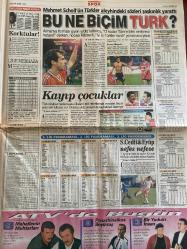 SABAH GAZETESİ DOĞUM GÜNÜ HEDİYESİ - 12 TEMMUZ 1998 -24 SAYFADIR -Mehmet Scholl-Erich Ribbeck-Fakir Baykurt-Harun Doğan-Özlem Ülkü-Süleyman Seba-Erol Bulut-İnançlı Yılmaz-Aziz Yıldırım-Zeman-Can Bartu-Fatih Terim-Ruhat Mengi-Ahmet Vardar-Abdullah Turhan-Patrick McDonnell-Mort Walker-Dick Browne-Tom Armstrong-Ebru Şallı-Hülya Avşar-Mahsun Kırmızıgül  Baba sözü dinlediler-Ayıp ettin Mehmet-Madalyanın bedeli-Dostluk elçisi Seba-Trabzon’da Erol harekâtı-Yılmaz’dan prim vaadi-Tam aradığım adam-Terim başkan gibi-İmaj denen tuhaf şey-Teknoloji harikası şov-Cumhurbaşkanımızdan cevap var-Emrah yok Harun var-Avşar kızı şarap gibi-Kovulmadım okuldayım  Bizimcity-Salih Memecan Karikatürü-Burak Bey-Abdullah Turhan Karikatürü-Mimi ile Muti-Patrick McDonnell Karikatürü-Bizim Aile-Mort Walker-Dick Browne Karikatürü-Marvin-Tom Armstrong Karikatürü-Mesut Yılmaz-Hüsamettin Cindoruk-Bülent Ecevit-Necati Doğru-Cüneyt Toros  Asıl rekabet ekonomik-İkisi de holding-Devlet Bahçeli ve Nihat Erim-Hedef 200 milya