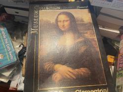 Clementoni MUSEUM COLLECTION LEONARDO MONA LİSA 1000 PUZZLE