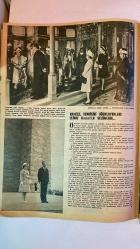 HAYAT HAFTALIK HABER MECMUA, DERGİSİ - ORTA SAYFA POSTER: HATTAT ALI EFENDİ - SIRA NO: 787 SAYI: 45 TARİH: 4 KASIM 1971 - HÜLYA KOÇYİĞİT – EROL DERNEK – KRALİÇE ELIZABETH – PRENS PHILIP – PRENSES ANNE – HAYAL GÖNENLİ – MÜNİR NURETTİN SELÇUK – HASAN ÇETİNKAYA – KORAY GÜNEY – KUTLU ERTUNA – KEMAL SATIR – MUSTAFA SATIR – MEMDUHA SATIR – TULİN BAYEZİT – KERİM BAYEZİT – BİLGE OZAN – PRENSES HÜMEYRA – WILLY BRANDT – BREJNEV – CHARLES MORGAN – VOLTAIRE – H. WALPOLE – JONATHAN SWIFT – LA BRUYERE – R. W. EMERSON – VICTOR HUGO – G. HERBERT – LOUIS XIV – SHAKESPEARE – KENAN KOÇ  HÜLYA KOÇYİĞİT’TEN PARİS NOTLARI – KRALİÇE ELIZABETH’İN TÜRKİYE ZİYARETİ: TOPKAPI’DA MEHTER, AYASOFYA’DA DİLEK DELİĞİ, ÇANAKKALE ŞEHİTLİĞİ – MÜNİR NURETTİN SELÇUK İDARESİNDE HAREMDE TÜRK MÜZİĞİ – KRALİÇE’NİN TÜRKİYE HATIRALARI VE RESSAM HASAN ÇETİNKAYA’NIN TABLOSU – MUSTAFA SATIR’IN SAHNE PERFORMANSI VE KEMAL SATIR’IN DESTEĞİ – DÜŞÜNCELER SÖZLÜĞÜ: HAYAT, HEDİYE, HEKİM, HEYECAN, HEYKEL, HIRSI -  EKSİKSİZ TAM TAKIM 48 SAYFA