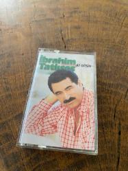 İBRAHİM TATLISES - AT GİTSİN - KASET