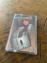 EFKAN ŞEŞEN - DOKUZ ALTI YOLLARINDA - KASET