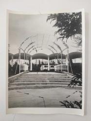 HARİTA MÜDÜRLÜĞÜ Fotoğraf Şubesi / İSTANBUL BELEDİYESİ Fotoğraf Servisi ''Bayram Dalay'' : Siyah Beyaz FOTOĞRAF - 18/24 cm.