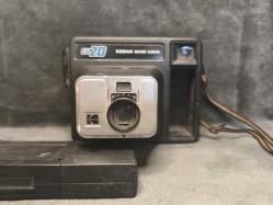 Anlık Anıları Mühürleyen Bir İkon: Kodak EK20 Instant Camera