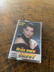 BÜLENT ERSOY - BİR GÖNÜL SAYFASI / YAŞAMAK İSTİYORUM - KASET